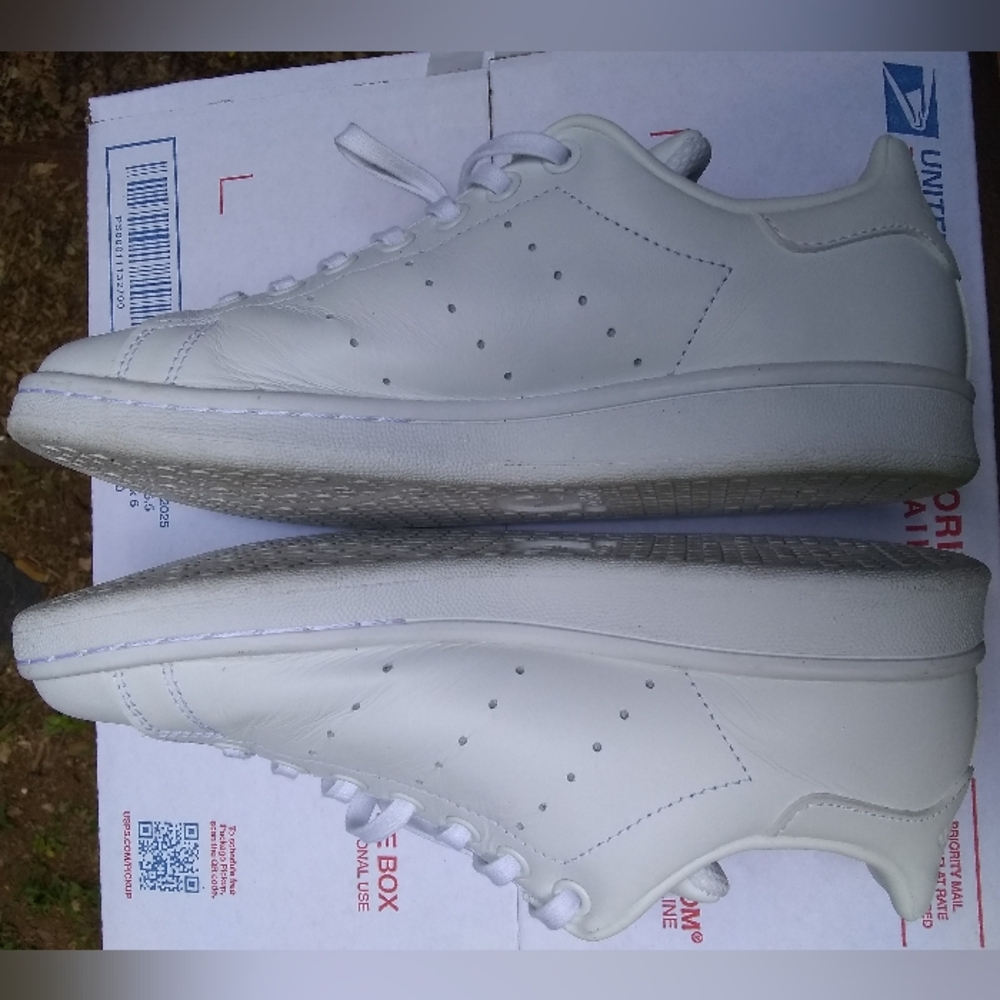 🤍 Adidas Stan Smith 🤍 - Picture 3 of 8